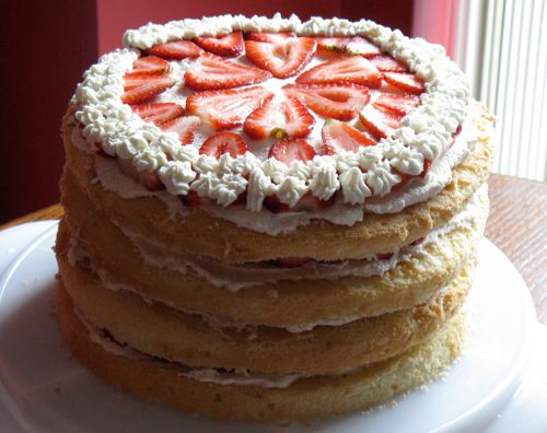 Strawberry chiffon cake